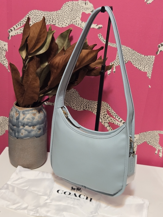 Coach Handbags - NWT Coach Curve Zip Glovetanned Leather Shoulder Bag Limited Re-edition 1997